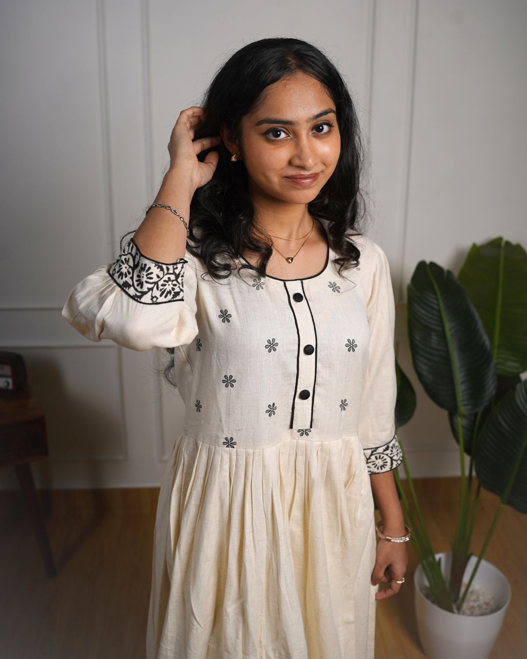 Monochrome muse Kurti