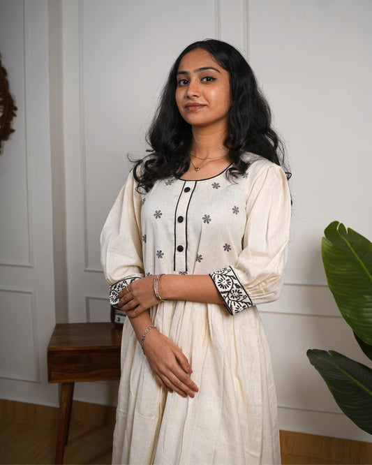 Monochrome muse Kurti